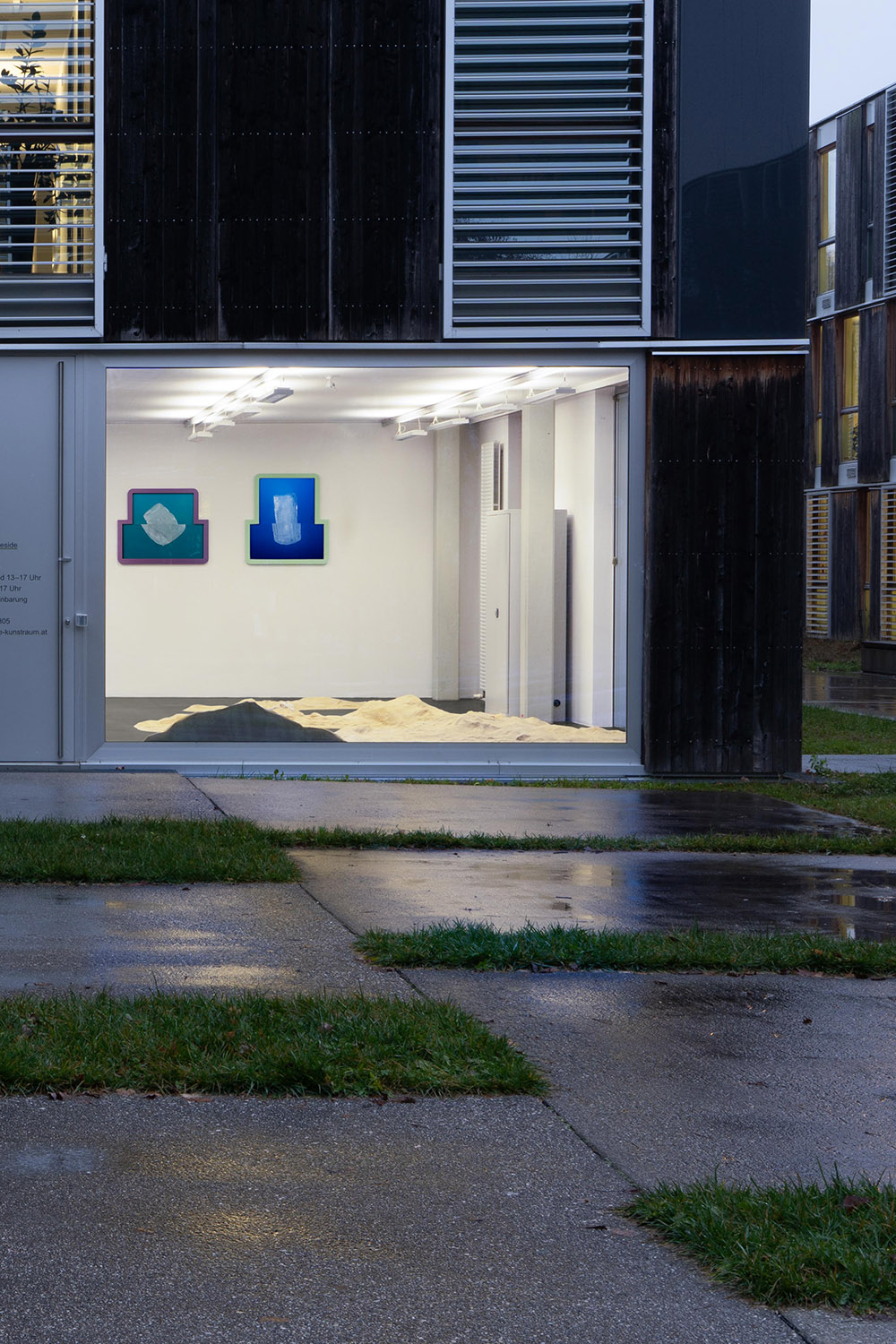 Mara Novak — My drink tastes like apocalypse | Foto: Mara Novak