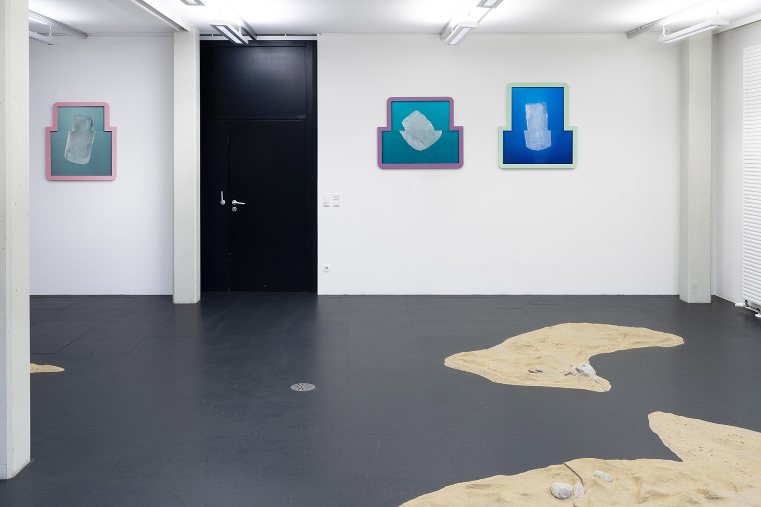 Mara Novak — My drink tastes like apocalypse | Foto: Mara Novak